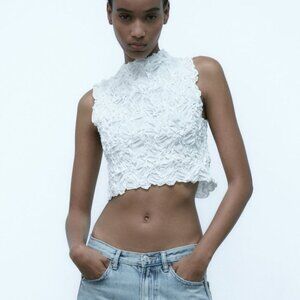 Zara Textured Crop Top - White​​​​ - Size Small